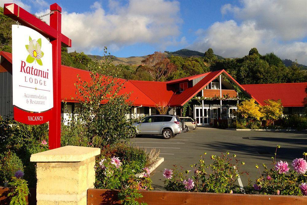 Ratanui Lodge Pohara Екстериор снимка