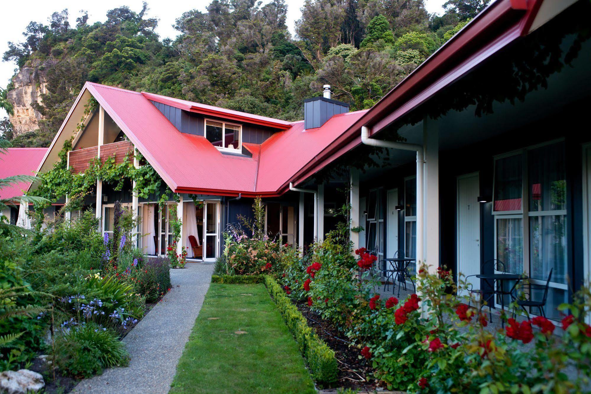 Ratanui Lodge Pohara Екстериор снимка